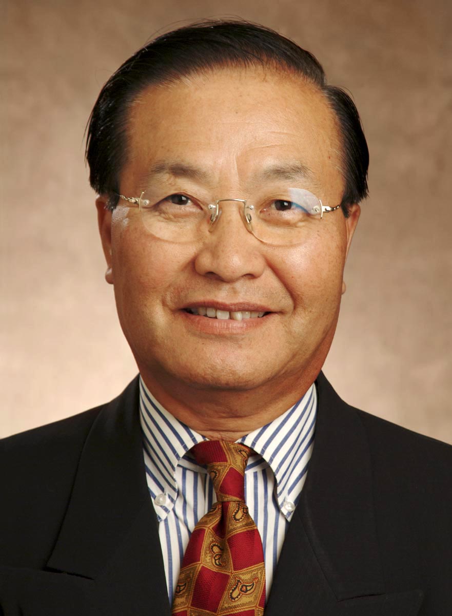 headshot of Dr. Young-Ho Chun