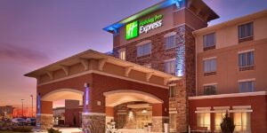 holiday-inn-express-and-suites-overland-park-3572497767-2x1 holiday-inn-express-and-suites-overland-park-3572497767-2x1