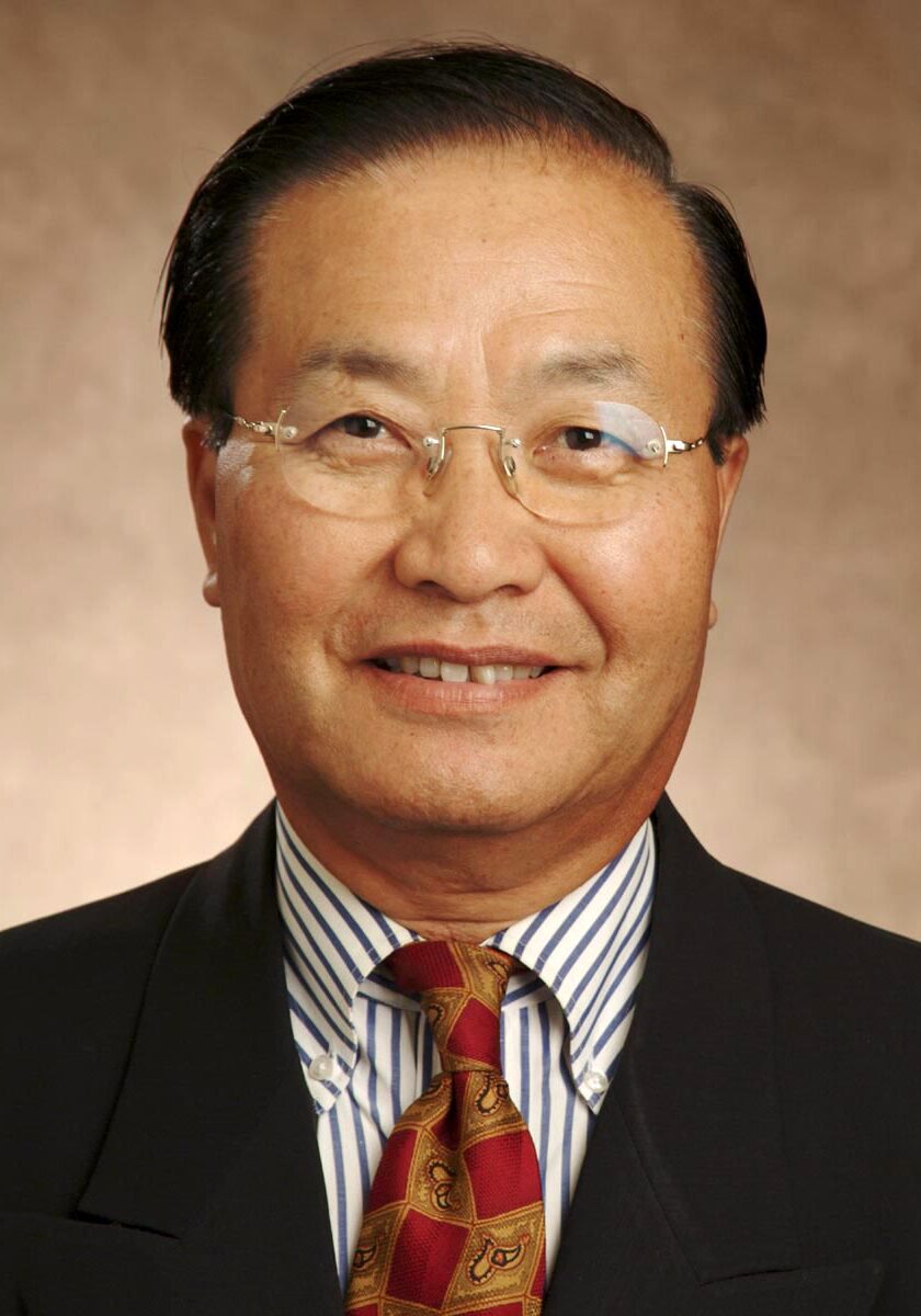 headshot of Dr. Young-Ho Chun